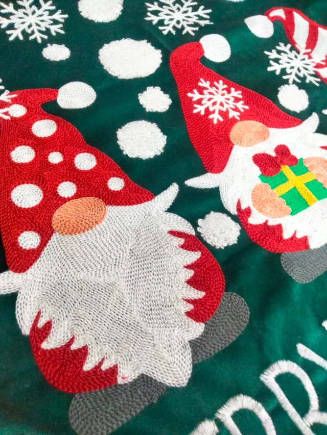 Capa para Almofada de Natal Bordada 45x45