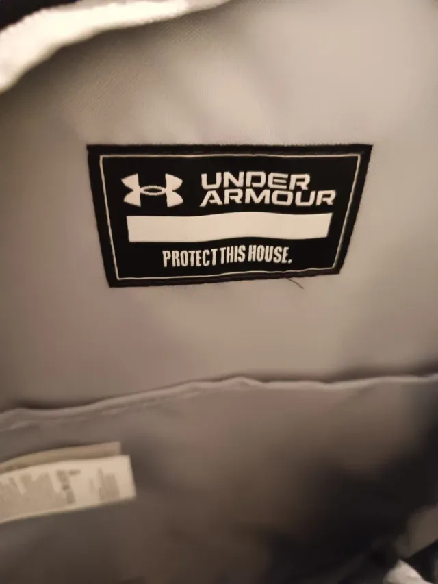 Mochila Under Armour Hustle Negra NUEVA + ETIQUETA