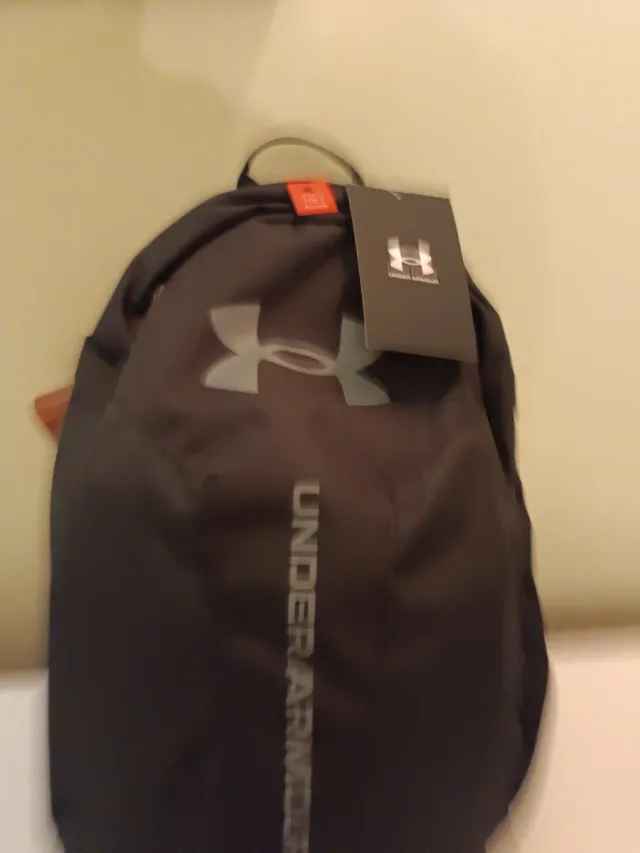 Mochila Under Armour Hustle Negra NUEVA + ETIQUETA