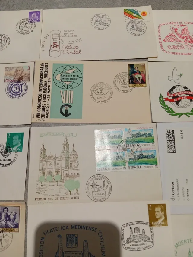 Lotto di 20 buste e cartoline filateliche