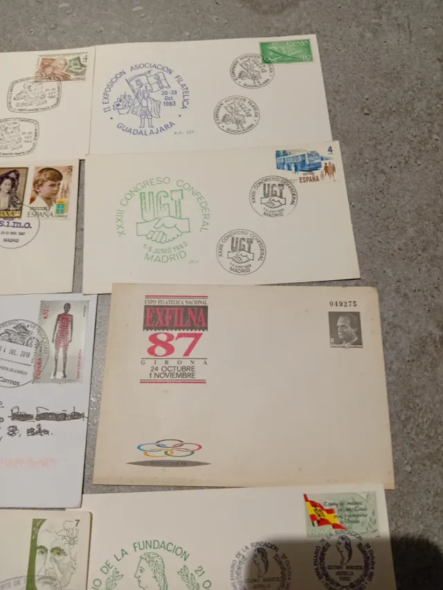 Lotto di 20 buste e cartoline filateliche