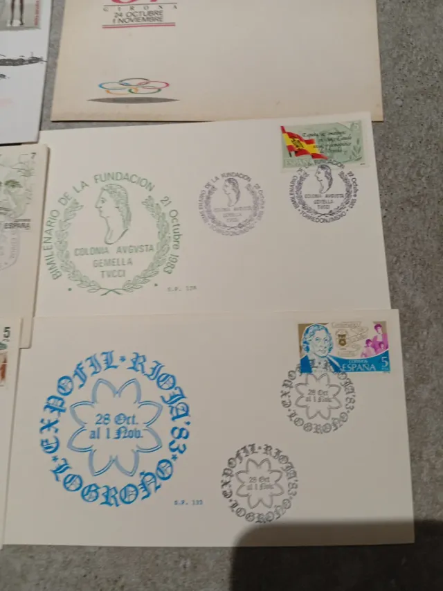 Lotto di 20 buste e cartoline filateliche