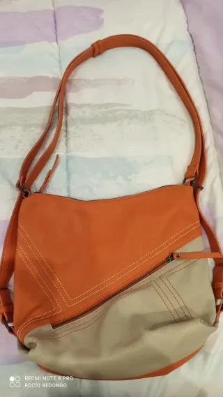 Regalos de Navidad. Bolso Caminatta Naranja y Beig