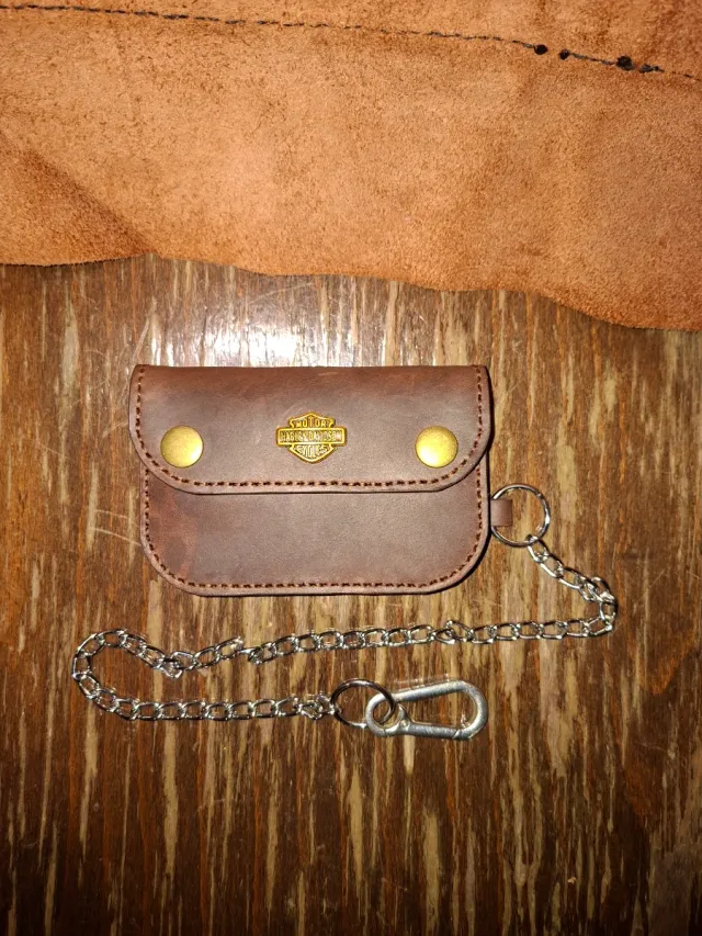 Cartera motera en cuero 2mm