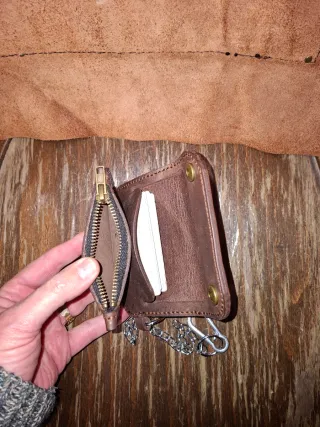 Cartera motera en cuero 2mm