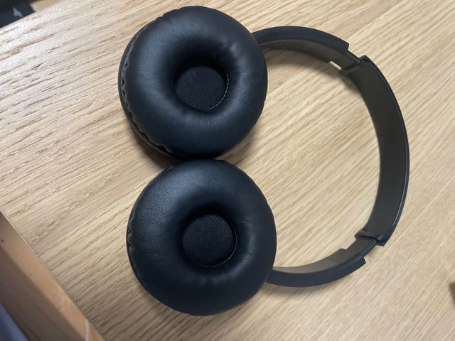 Cascos negros diadema