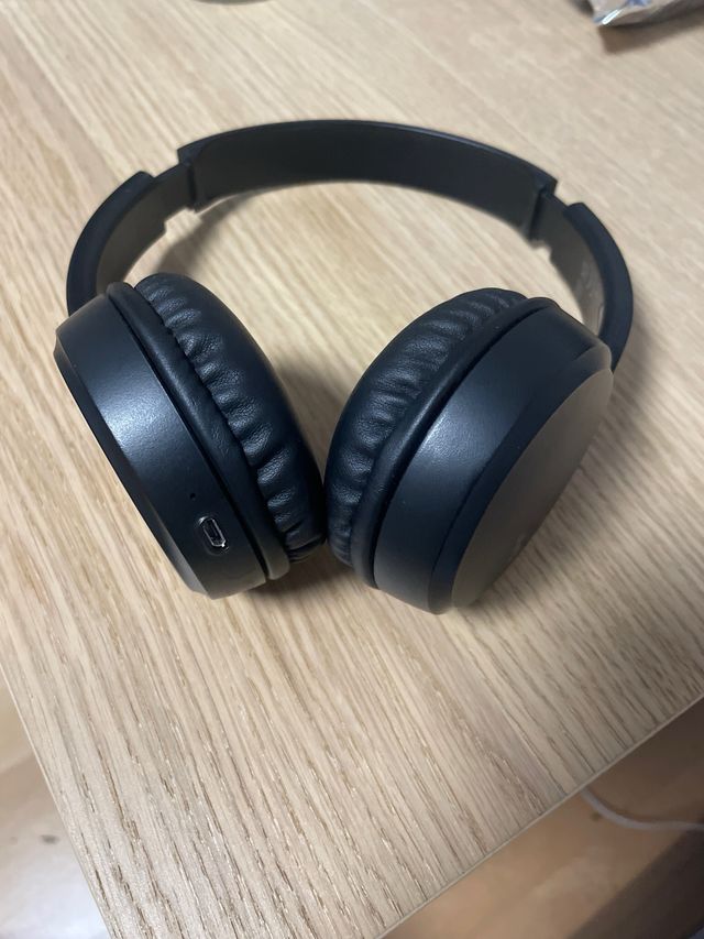 Cascos negros diadema