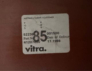 Sillón Eames Lounge 1998 Piel Negra. Vitra