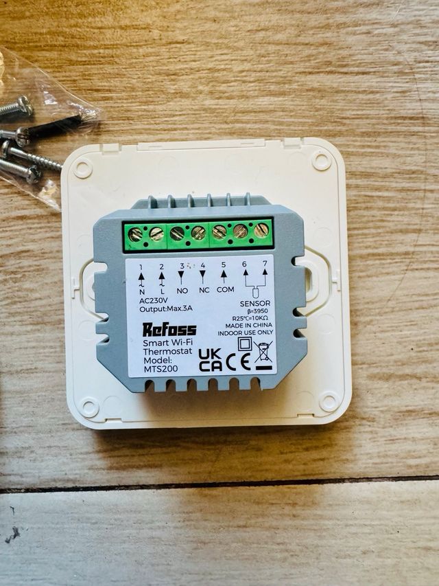 NUOVO! Termostato intelligente Wi-Fi nuovo da estrenare