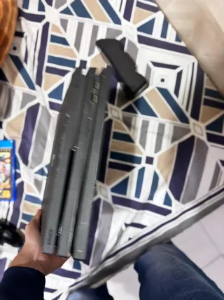 PS4 Pro 1TB + 2 Mandos + GTA V