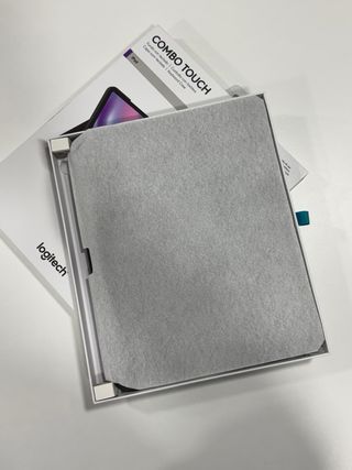 Logitech Combo Touch Teclado iPad