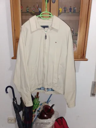 Cazadora Tommy Hilfiger Beige