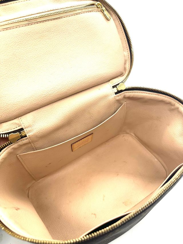 Neceser Louis Vuitton Marrón