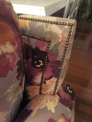 Conjunto de Sofá + Butaca + Puff de tela floral