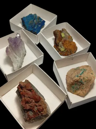 Collezione di 9 Minerali Naturali