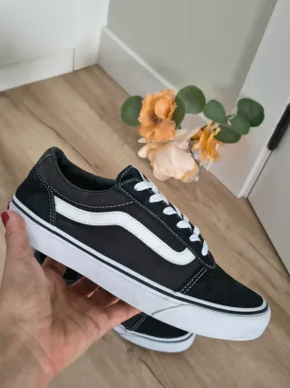 Zapatillas Vans Negras talla 40