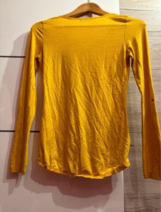 Camiseta manga larga mostaza