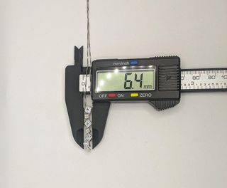 Cadena de oro blanco 18k piedras, 3.55 g, 39.5 cm.