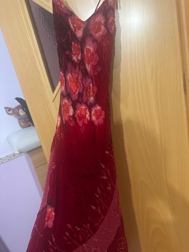 Vestido de fiesta rojo y dorado gasa y terciopelo