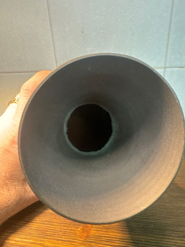 Vaso in bronzo dorato inciso India