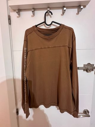 Blusa manga larga American Eagle café