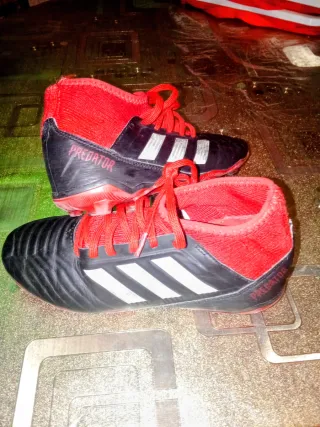 Zapatillas Adidas Predator Negras Rojas