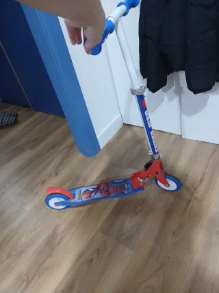 Patinete Spiderman