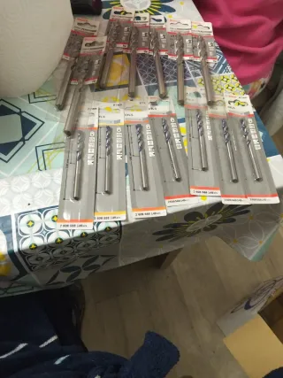 Todas la  Brocas Widia 7 y 11 mm Bosch que se ven