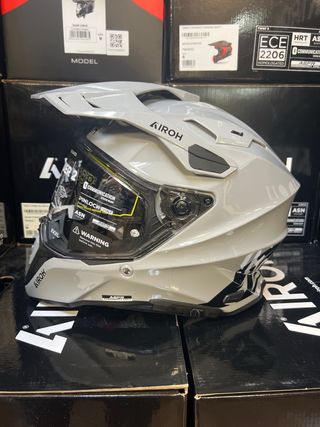 Casco Moto M Trail Airoh Commander 2