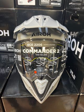 Casco Moto M Trail Airoh Commander 2