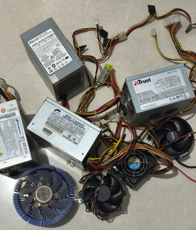 Lote Fuentes Alimentación PC + Ventiladores