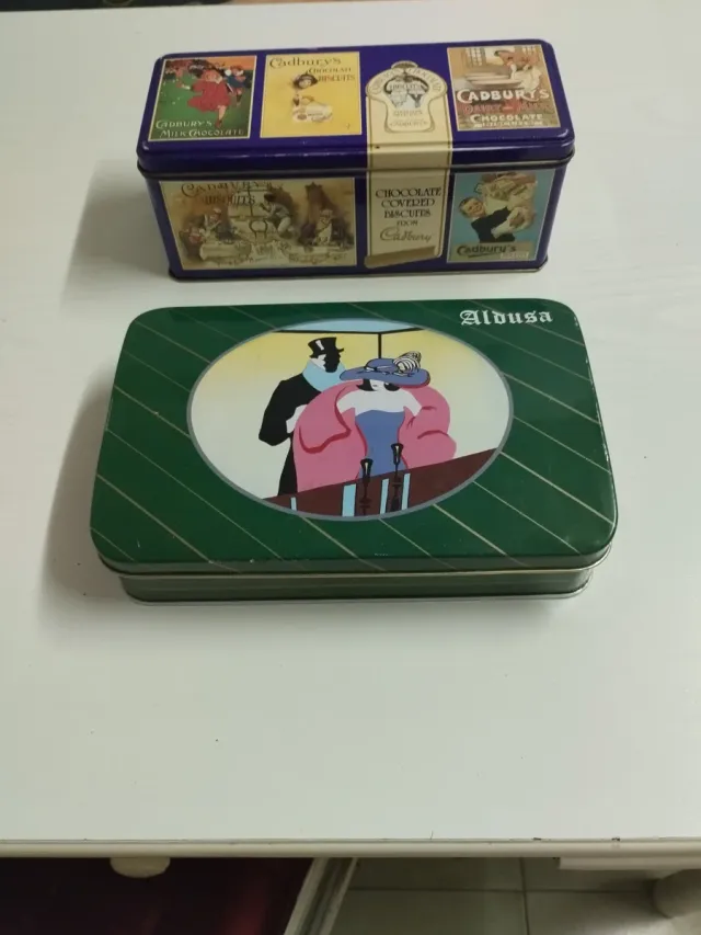 Cajas metálicas decoradas