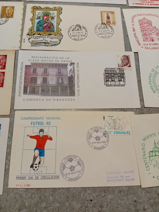 Lotto di 20 buste e cartoline filateliche