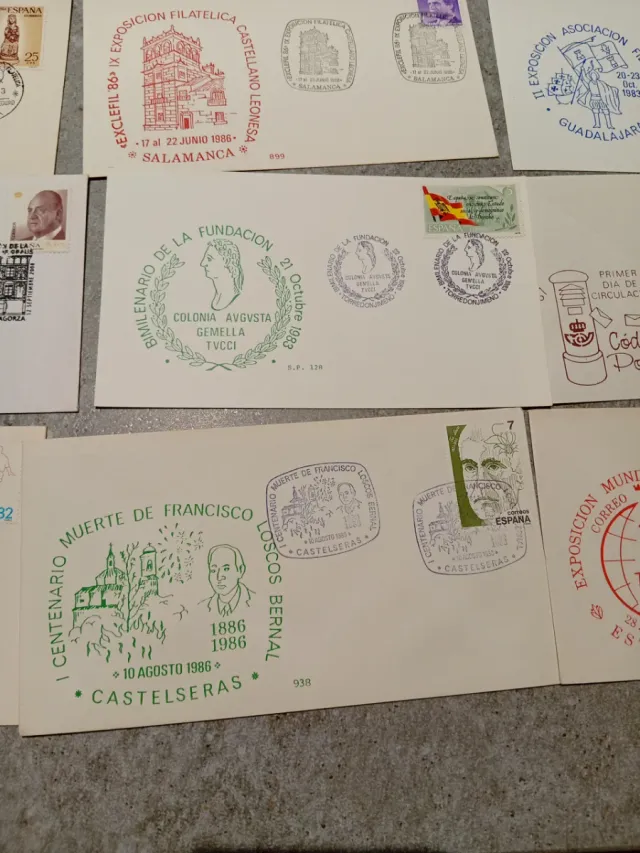 Lotto di 20 buste e cartoline filateliche