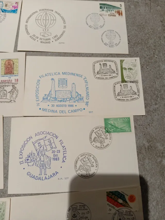 Lotto di 20 buste e cartoline filateliche