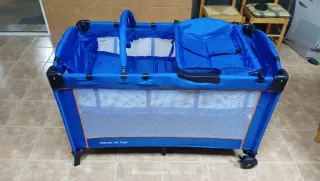 Cuna de viaje plegable azul