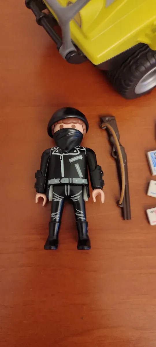 Playmobil Ladrón Negro con Accesorios