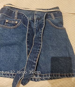 Minifalda vaquera con cinturón