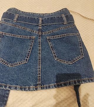 Minifalda vaquera con cinturón