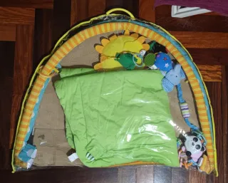 Alfombra juegos bebé actividades