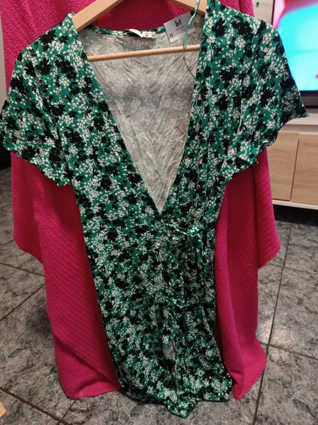 Vestido midi verde estampado floral