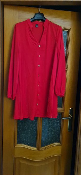 Vestido color rojo nuevo a estrenar.