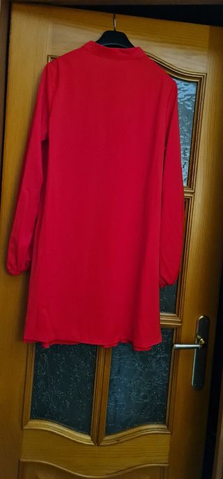 Vestido color rojo nuevo a estrenar.