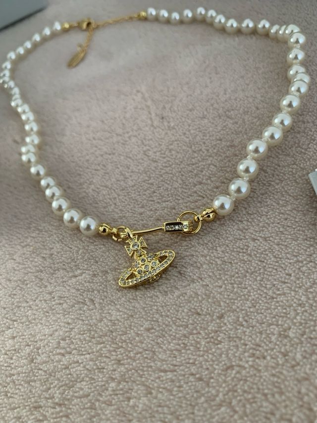 Collar Vivienne Westwood Perlas Dorado