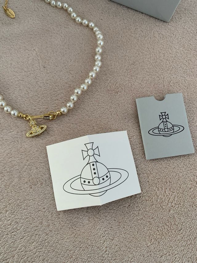 Collar Vivienne Westwood Perlas Dorado