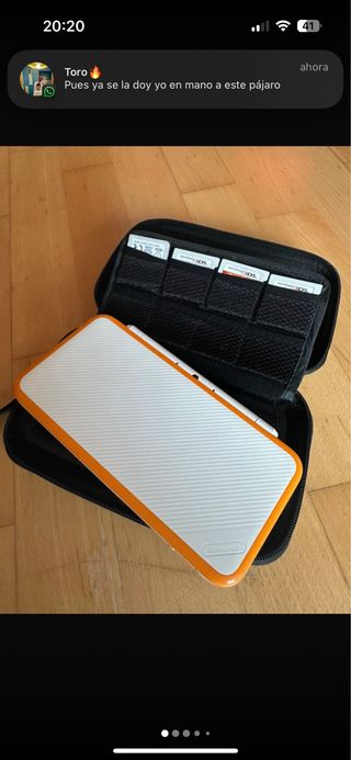 Nintendo 3DS Blanca con funda y juegos