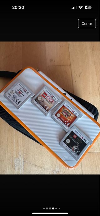 Nintendo 3DS Blanca con funda y juegos