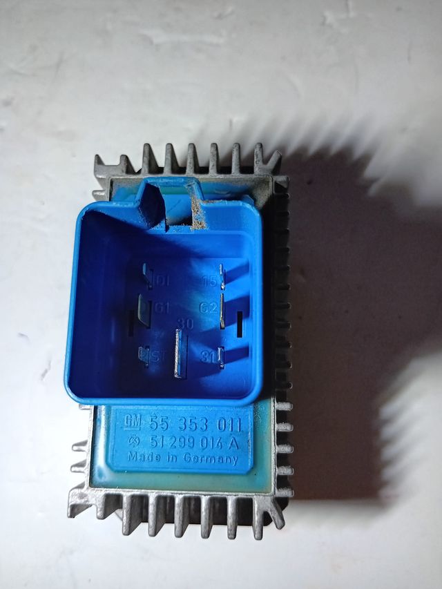 Rele calentadores Opel Zafira 1.9 CDTI