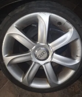 Llanta Audi 18 con Neumático