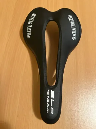 Sella nera per bici corsa, MTB e city bike